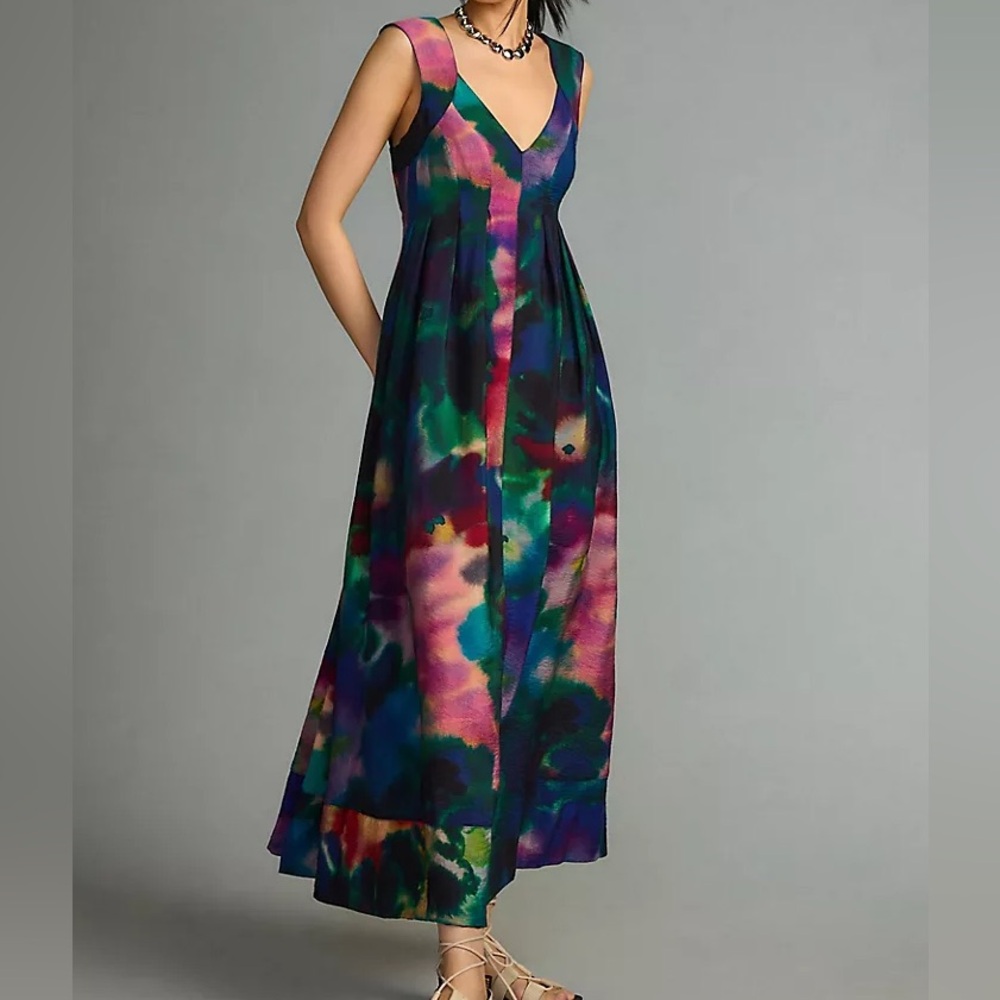 Printed V-Neck Pleated A-Line Dress